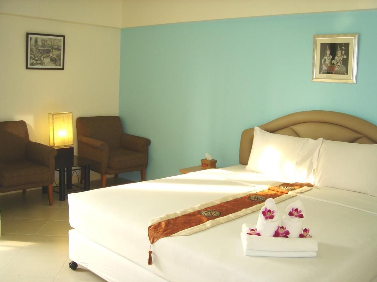 The Nest Serviced Apartment Bangkok Exterior photo