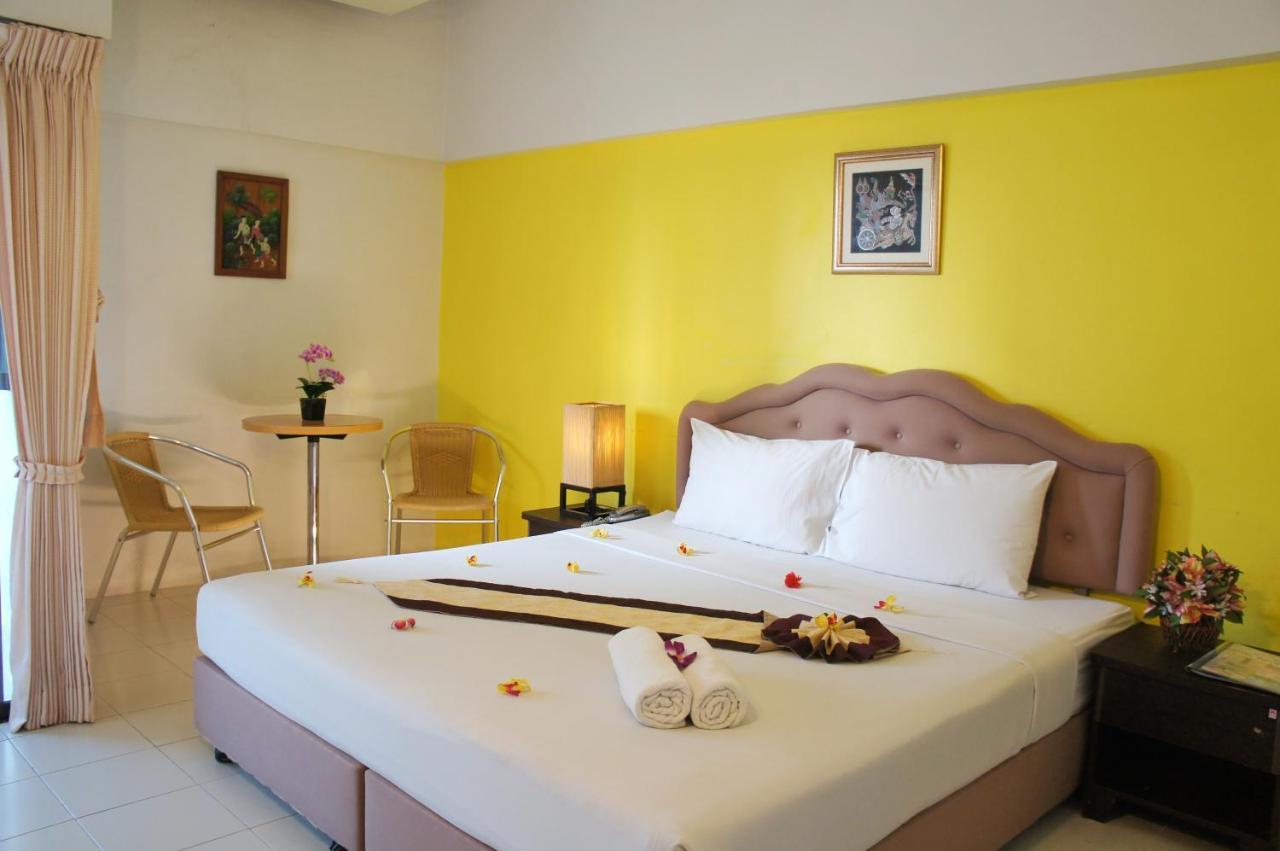 The Nest Serviced Apartment Bangkok Exterior photo