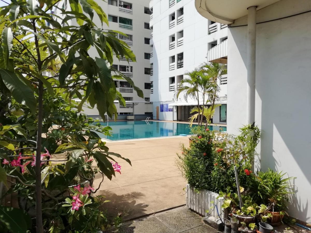 The Nest Serviced Apartment Bangkok Exterior photo