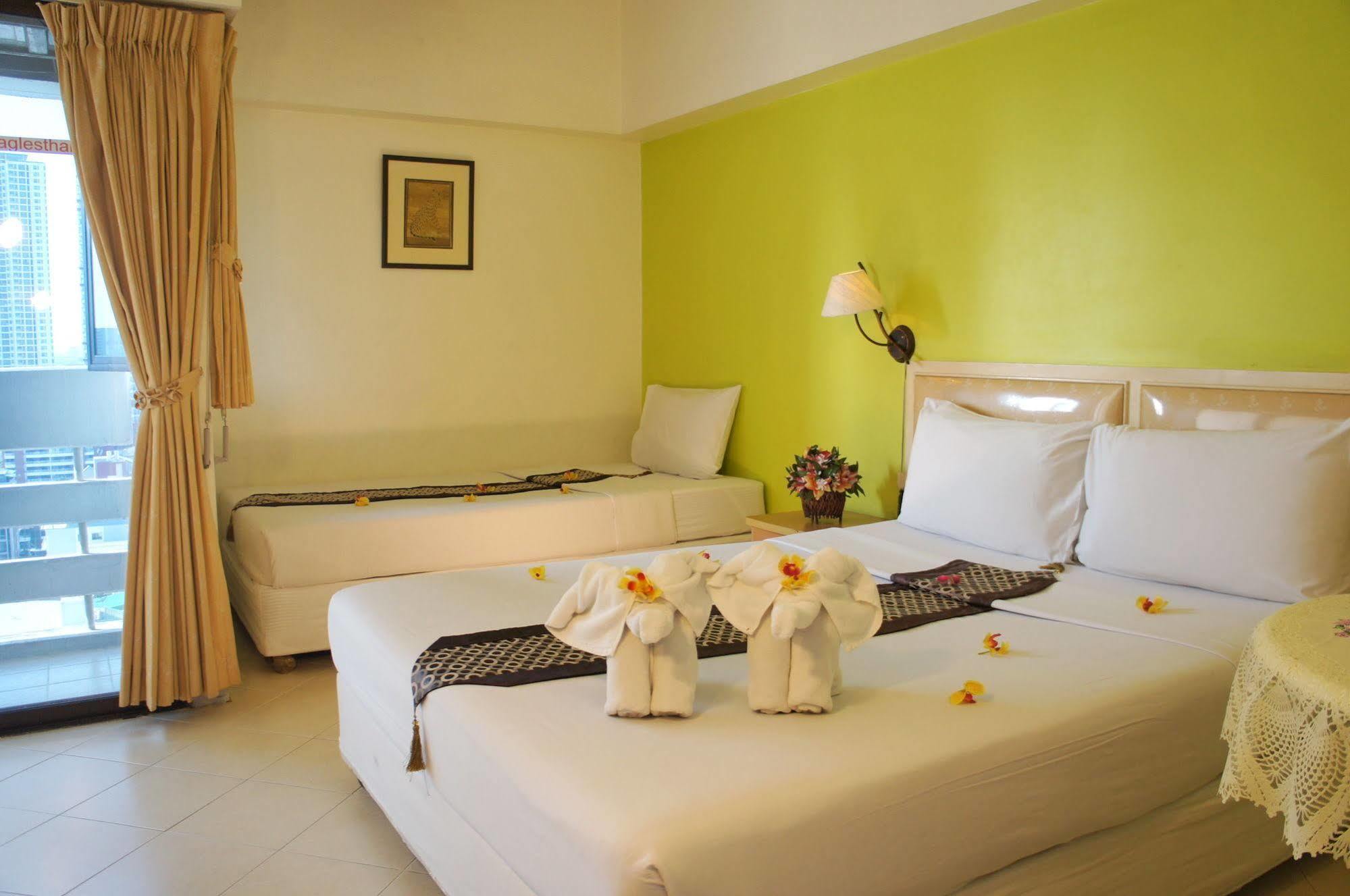 The Nest Serviced Apartment Bangkok Exterior photo