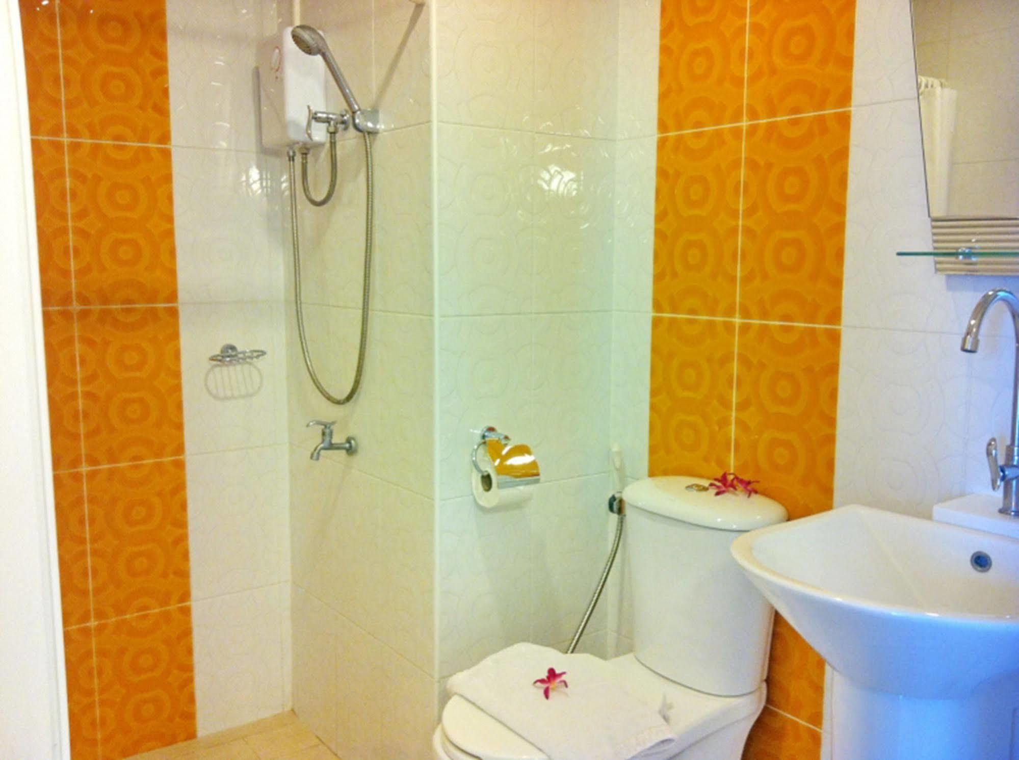 The Nest Serviced Apartment Bangkok Exterior photo