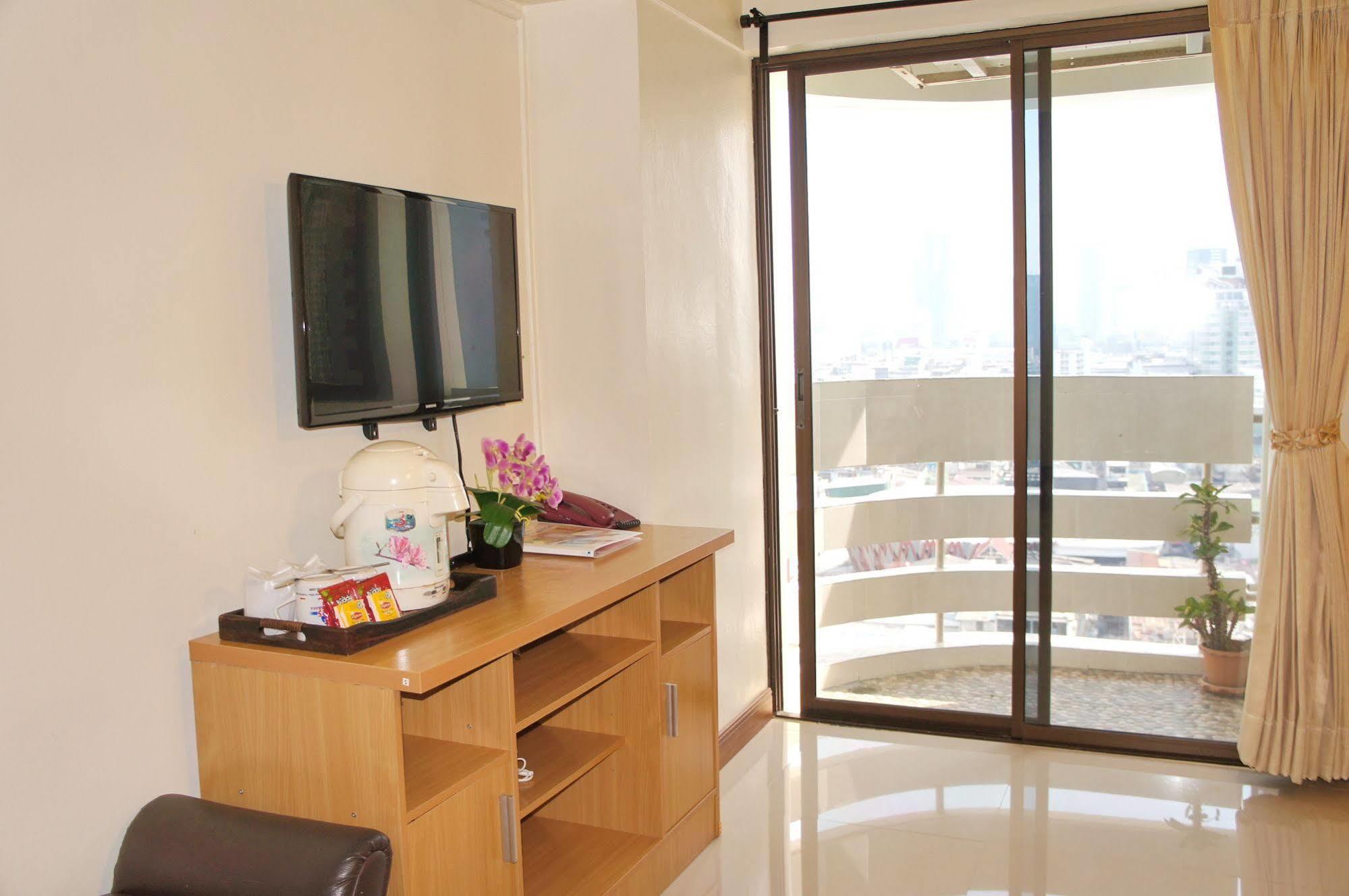 The Nest Serviced Apartment Bangkok Exterior photo