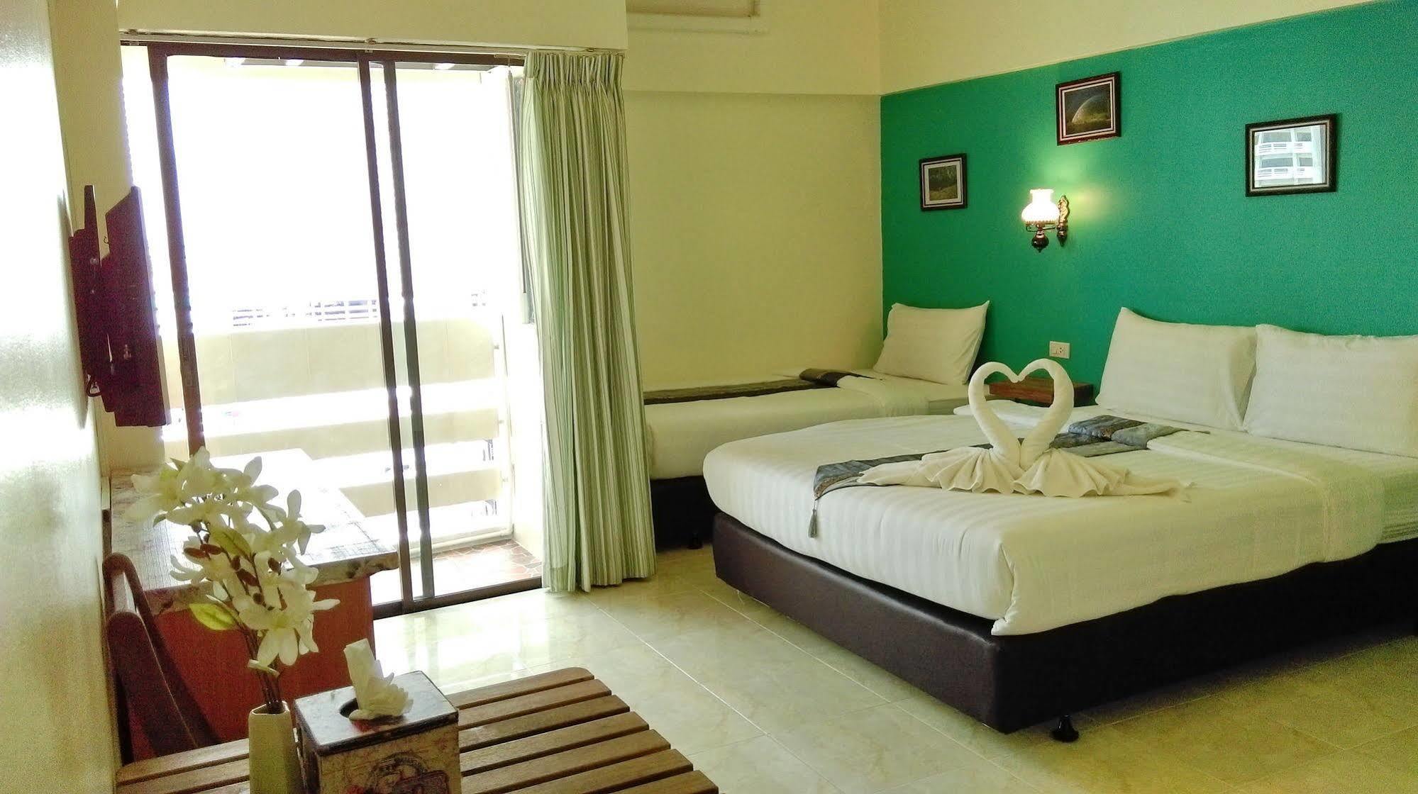 The Nest Serviced Apartment Bangkok Exterior photo